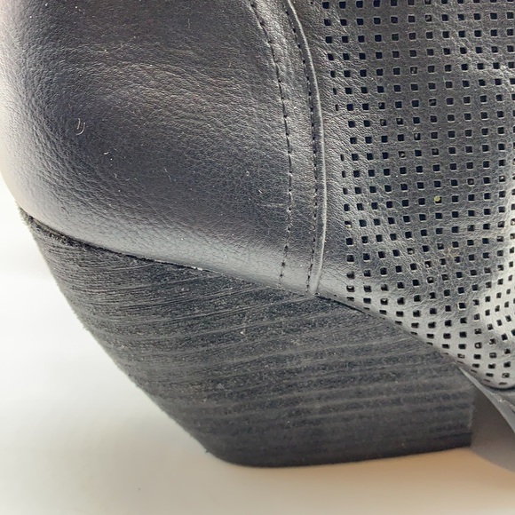 Very Volatile Black Ankle Boots Sz 7.5. BAB1129 - Picture 3 of 10